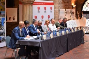 Konferencja na Szlaku Piastowskim