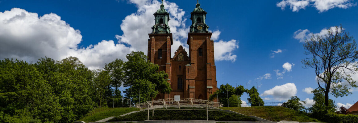 Gniezno katedra fot. J. Rybicki Gniezno katedra fot. J. Rybicki