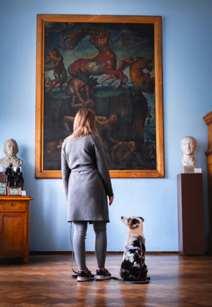 Zwiedzanie z psem muzeum Marcina Rożka w Wolsztynie